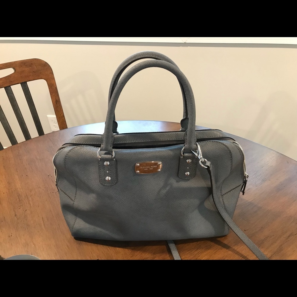 Michael Kors Tote in Grey